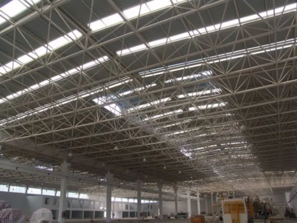 固原网架工程施工中需要注意哪些事项？